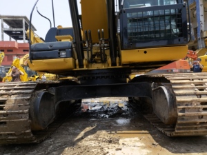 รถขุดตีนตะขาบ Caterpillar cat 320d มือสองจากญี่ปุ่น น้ำหนัก 20 ตัน ใช้งานน้อย รุ่น Cat320d พร้อมขาย - Product Image 6