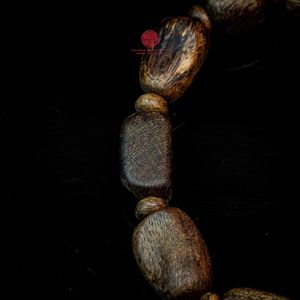 Pulsera de Agarwood Natural de Lujo para Hombre, Talla Pequeña, Madera de Oud Genuina, Regalo de Vietnam - Product Image 4