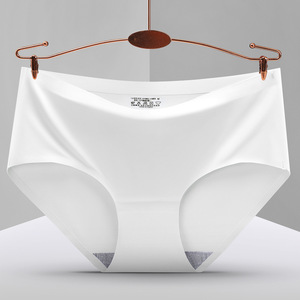 Intimo da Donna a <span class=keywords><strong>Vita</strong></span> <span class=keywords><strong>Bassa</strong></span> Senza Cuciture in Seta Ghiaccio all'Ingrosso, Mutandine a Triangolo Traspiranti a Basso Prezzo Stile Quotidiano Stampato Lavorato a Maglia - Product Image 5