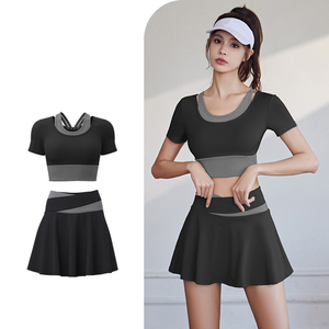 LOGO personnalisé vêtements d'entraînement pour femmes grande taille vêtements de sport 2 pièces de fitness t-shirt et jupe de tennis ensemble de yoga - Product Image 3