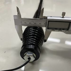 <span class=keywords><strong>Antenne</strong></span> de voiture robuste pour véhicules tout-terrain avec une conception épaissie et un système de fixation par bordure pour une installation sans dommages - Product Image 5