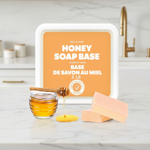 Morbido Sapone Artigianale da 5LB, Non Irritante, Vegano, Formula Pulita, Cruelty-Free, per Fai-da-te, con Miele Trasparente e Schiuma Abbondante - Product Image 1