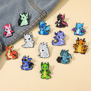 Mignon petit dragon volant broche donjons et dragons alliage insigne fête cadeau émail broche - Product Image 2