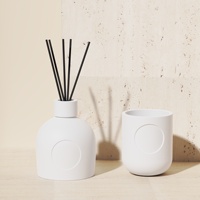 C & H Ensemble d'arômes de luxe Diffuseur de roseaux Mèche en bois parfumée Bougie de soja Aroma Room Spray Conteneur en céramique Coffret cadeau de parfum de maison