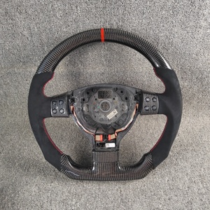 Volante Sportivo in Pelle e Fibra di Carbonio per Volkswagen T-Roc, Passat B8, <span class=keywords><strong>Polo</strong></span> MK6, ID.4, Atlas, Atlas Cross Sport - Product Image 5