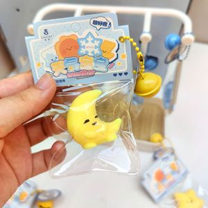 CHENXI Nuevo Estilo Weather Baby Taba Squishy 30g Unisex Silicona Plástico TPE Único Colgante de Rebote Lento Adorno Juguete Divertido para Apretar - Product Image 2