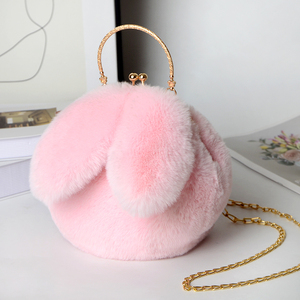 Nouvel arrivage <span class=keywords><strong>de</strong></span> sacs en peluche <span class=keywords><strong>de</strong></span> style tendance pour femmes sac à main mignon sac à main avec oreilles <span class=keywords><strong>de</strong></span> lapin nouveaux modèles sacs à main pour femmes - Product Image 4