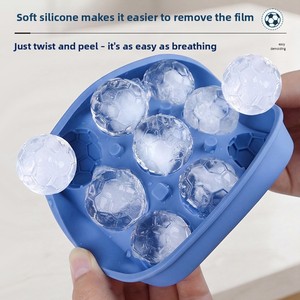 Moule à glaçons en silicone 3D LifeTop à 9 cavités en forme de ballon de football, facile à démouler - Product Image 5