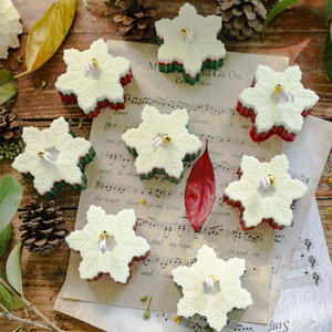 Christmas scented candle gift box wholesale ins winter souvenir creative handmade snowflake-shaped scented candle - Product Image 4
