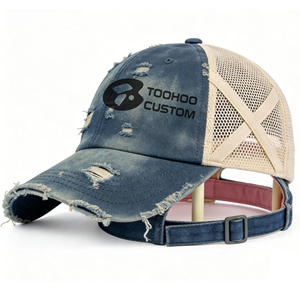 Gorra de Béisbol Negra Personalizada de 6 Paneles, Impermeable, Lavada al Ácido, Estilo Desgastado, con Cierre a Presión y Malla Trasera - Product Image 1