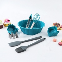 Lovewill BK-S001 Ensemble de 17 moules à gâteaux et ustensiles de cuisson en silicone de qualité alimentaire et écologiques avec spatule et fouet