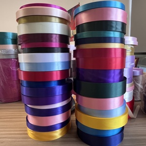 Pita Satin Grosgrain Satu Sisi Lebar Sesuai Pesanan 100% Poliester Daur Ulang 200m/gulung untuk Hadiah Natal & Keperluan Dekoratif - Product Image 3