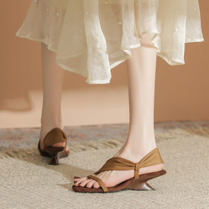 Sandalias de Tacón 0138 con Punta Cuadrada, Tacón Bajo, Transpirables, con Tira Trasera, Elegantes Zapatos de Verano para Mujer - Product Image 3