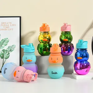 Newest Portable Large Capacity Plastic Water Bottle With Straw And Handgrip Children's Electroplating Duck Design
