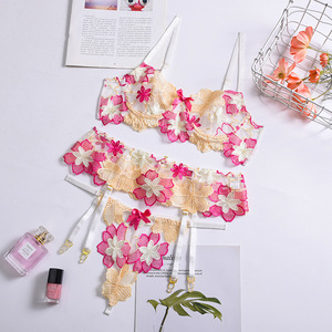 Beste Kwaliteit <span class=keywords><strong>3</strong></span>-delige Dames Sexy Lingerie Set Borduurwerk Kant Bloem Design Rugloos Ondergoed - Product Image 4