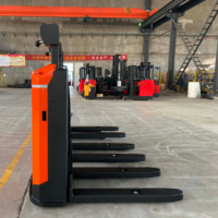 Chariot élévateur autonome Younglift, chariot à palettes AGV