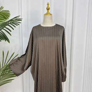 2025 islamique <span class=keywords><strong>turquie</strong></span> Ramadan EID robes modestes grande taille femmes robes vêtements islamiques caftan Abaya robe avec des perles pleines - Product Image 5