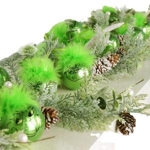 <span class=keywords><strong>Boule</strong></span> décorative <span class=keywords><strong>de</strong></span> <span class=keywords><strong>Noël</strong></span> <span class=keywords><strong>Grinch</strong></span> 6 cm en PET, design en fourrure rose vif - Décoration <span class=keywords><strong>de</strong></span> vacances réutilisable, vente en gros d'usine - Product Image 4