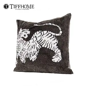 Tiff Home Custom Private Label quadrato scuro stile antico cuscini ricamati in poliestere 100% cuscino per divano