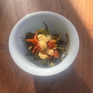 Florecimiento artístico hecho a mano para la bola de té de jazmín "Dos dragones jugando a la perla" Regalo de diseño para los amantes del té - Product Image 2