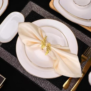 Anneaux de serviette en métal écologiques en gros, en forme de feuilles, pour la décoration de table de mariage, de fête ou de festival - Product Image 5