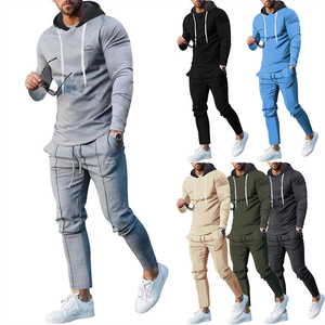 Otoño Invierno logotipo personalizado tela suave poliéster viaje ocio <span class=keywords><strong>Slim</strong></span>-Fit hombres conjuntos ropa deportiva chándal alta calidad chándal - Product Image 1