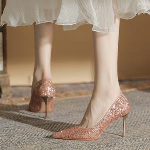 รองเท้าส้นสูงหัวแหลมหนังแท้ประดับโบว์สำหรับผู้หญิง สไตล์เซ็กซี่ ใส่ได้ทั้งฤดูหนาวและฤดูร้อน - Product Image 4