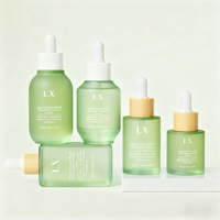 Botol Minyak Esensial Kustom Dengan Tutup Bambu 15ml 20ml 1oz 50ml Botol Serum Wajah Mewah Kaca Hijau Matte Persegi 30ml