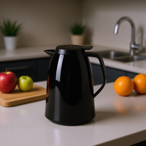 Jarra Aislada Emsa Mambo Quick Tip de 1L, Negro Brillante - Product Image 3