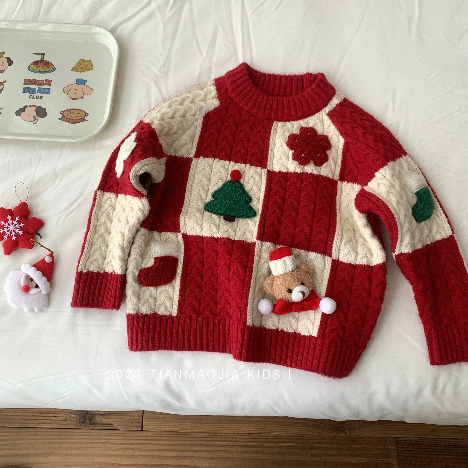 Red and white checkered