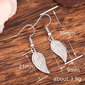 Boucles d'oreilles pendantes en or blanc, argent 925, quartz arc-en-ciel serti clos, bijoux romantiques en cristal pour femme, à porter au quotidien - Product Image 6