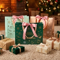 Sacs en papier cadeau de Noël personnalisés, impression dorée, sacs de shopping avec nœud en ruban de satin pour l'emballage de cadeaux de fête
