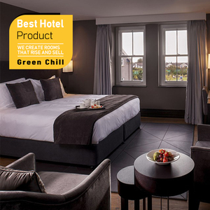 Muebles de hotel de apartamentos Urban Boutique, juego de dormitorio OEM ODM, cama king size blanca moderna con mesita de noche para habitación de hotel - Product Image 1