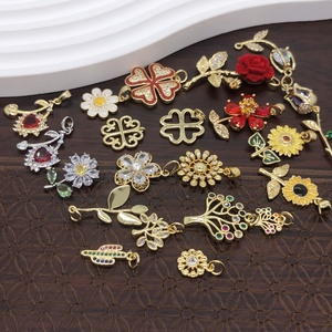 Colgante de Flor, Árbol de la Vida, Trébol de Cuatro Hojas y Girasol con Microincrustaciones y Baño de Oro de 18K, Accesorio de Lujo Ligero para Collar o Pulsera DIY - Product Image 1