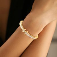 Bracelet jonc délicat en cuivre plaqué or 18 carats pour femme, personnalisé, motif amour, ovale, style sans fin, fabrication islamique, fabriqué en Chine