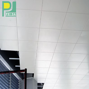 Panneaux de <span class=keywords><strong>plafond</strong></span> suspendus en aluminium au design moderne, légers, avec système de suspension pour les intérieurs modernes sans poussière - Product Image 2