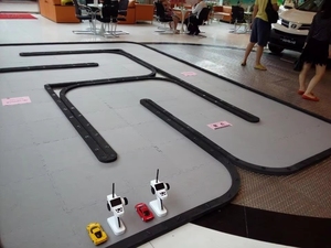 Piste de course officielle pour voitures RC <span class=keywords><strong>1</strong></span>/10 <span class=keywords><strong>1</strong></span>/12 <span class=keywords><strong>1</strong></span>/16 <span class=keywords><strong>1</strong></span>/<span class=keywords><strong>28</strong></span> <span class=keywords><strong>1</strong></span>/24 <span class=keywords><strong>1</strong></span>/32 pour la course et le drift - Product Image 2