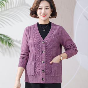Nueva moda de otoño e invierno para mujeres de mediana edad y mayores, cárdigan de <span class=keywords><strong>punto</strong></span> con cable grueso con cuello en V, <span class=keywords><strong>chaqueta</strong></span> informal para madre - Product Image 6