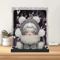 Vitrine en acrylique YLD-AD12 pour figurines POP MART SKULLPANDA Bear Rebellion, rangement anti-poussière pour jouets en peluche, fabriquée en Chine, pour salon