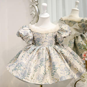 Vestito da Principessa per Bambine di 5 Anni, Abito Formale Estivo con Applicazioni Floreali in Taffetà, Lunghezza al Ginocchio - Product Image 2