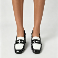 Sandal Hak Tinggi Dua Warna Elegan Model Sling-Back Ujung Persegi Gesper Logam Dapat Disesuaikan Hak Blok 5.5cm Sepatu Formal Wanita Musim Panas Outdoor