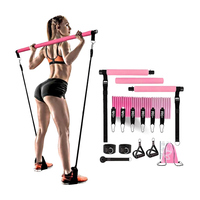 Barre de Pilates à succès avec bandes de résistance et poignée en mousse antidérapante 47 cm – Barre de traction fitness pour l'amélioration de la force des bras