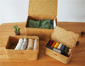 Cesto de regalo Cestas de algas marinas Cesta de alta calidad Precio barato Mimbre tejido Pequeño cuadrado Paja Fruta Almacenamiento en el hogar Color natural - Product Image 2