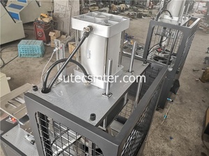 Machine semi-automatique CTS360 pour la fabrication de doublures en papier sulfurisé jetables pour friteuses à air chaud et fours hollandais coréens - Product Image 5