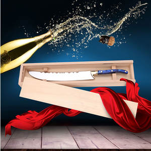 Ouvre-bouteille moderne en acier inoxydable en forme d'épée avec manche en bois d'olivier - Product Image 5