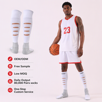 Chaussettes de sport respirantes pour jeunes avec semelle de serviette épaisse pour le football évacuant la sueur Chaussettes de football imprimées numériques