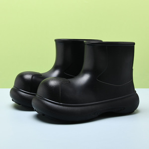 Bottes de pluie pour femmes en EVA, tube court, semelle épaisse, imperméables, antidérapantes, talon moyen, chaussures d'été tendance - Product Image 2