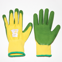 Gants de sécurité pour jeunes SUNCEND personnalisables en gros, haute qualité, 13 jauges, en polyester, avec paume enduite de mousse de latex verte et doublure jaune
