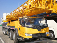 Grue de chantier XCM G 50KA d'occasion avec moteur, boîte de vitesses et pompe, capacité de levage de 50 tonnes, 1500 heures d'utilisation, rapport fourni