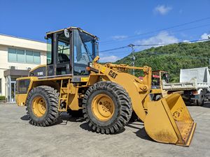 Cargadora de ruedas CATERPILLAR usada de alta calidad 910G # AKR00489 diésel eléctrico a la venta - Product Image 3